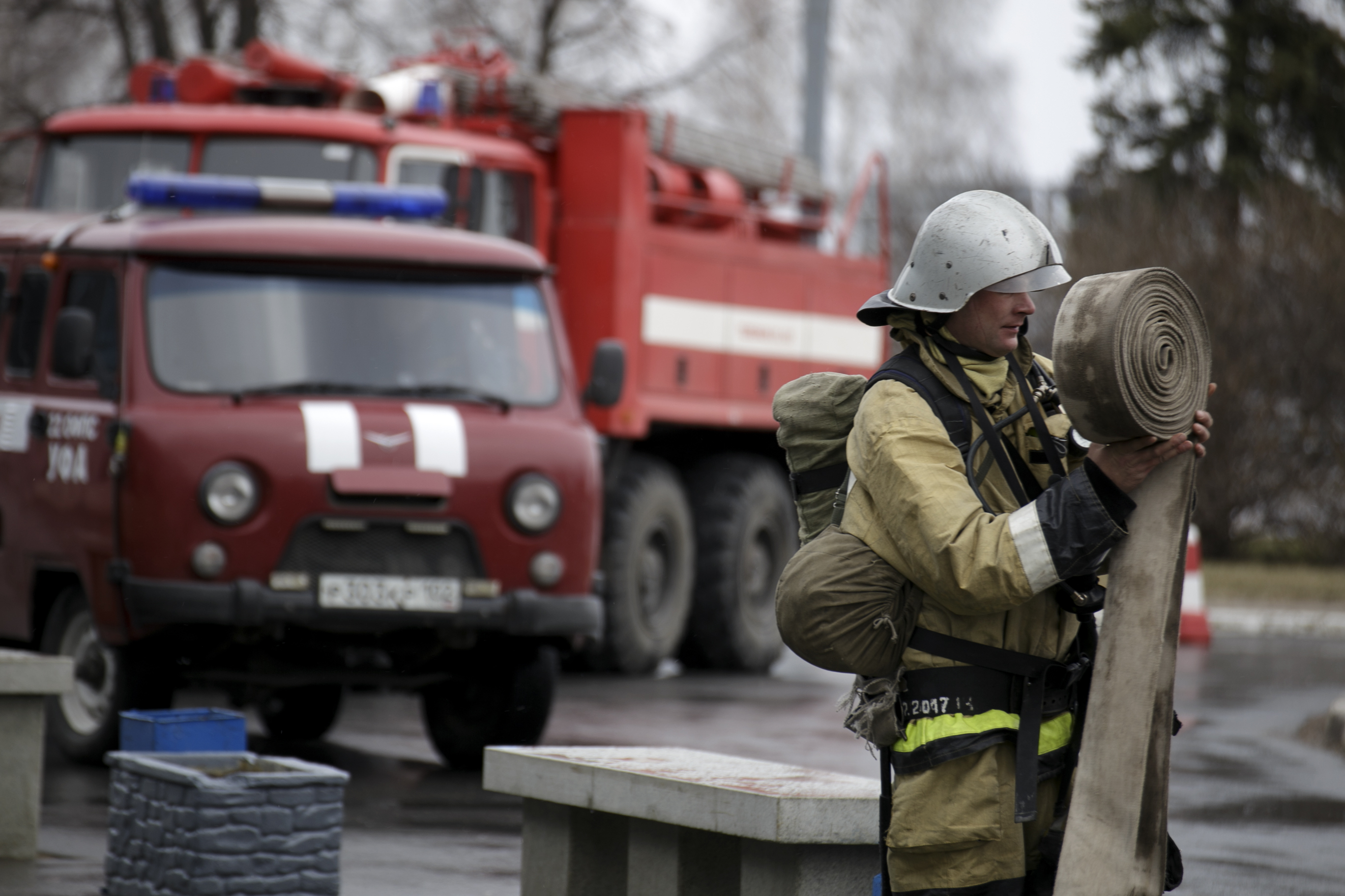 В Омской области из-за пожара в подсобке едва не сгорел храм