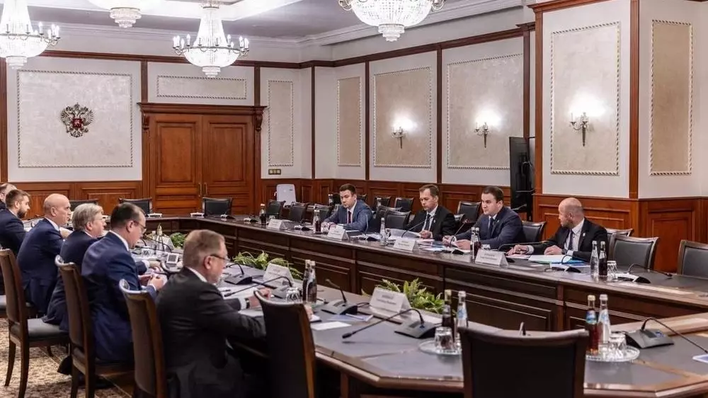 Виталий Хоценко провел встречу с министром транспорта России