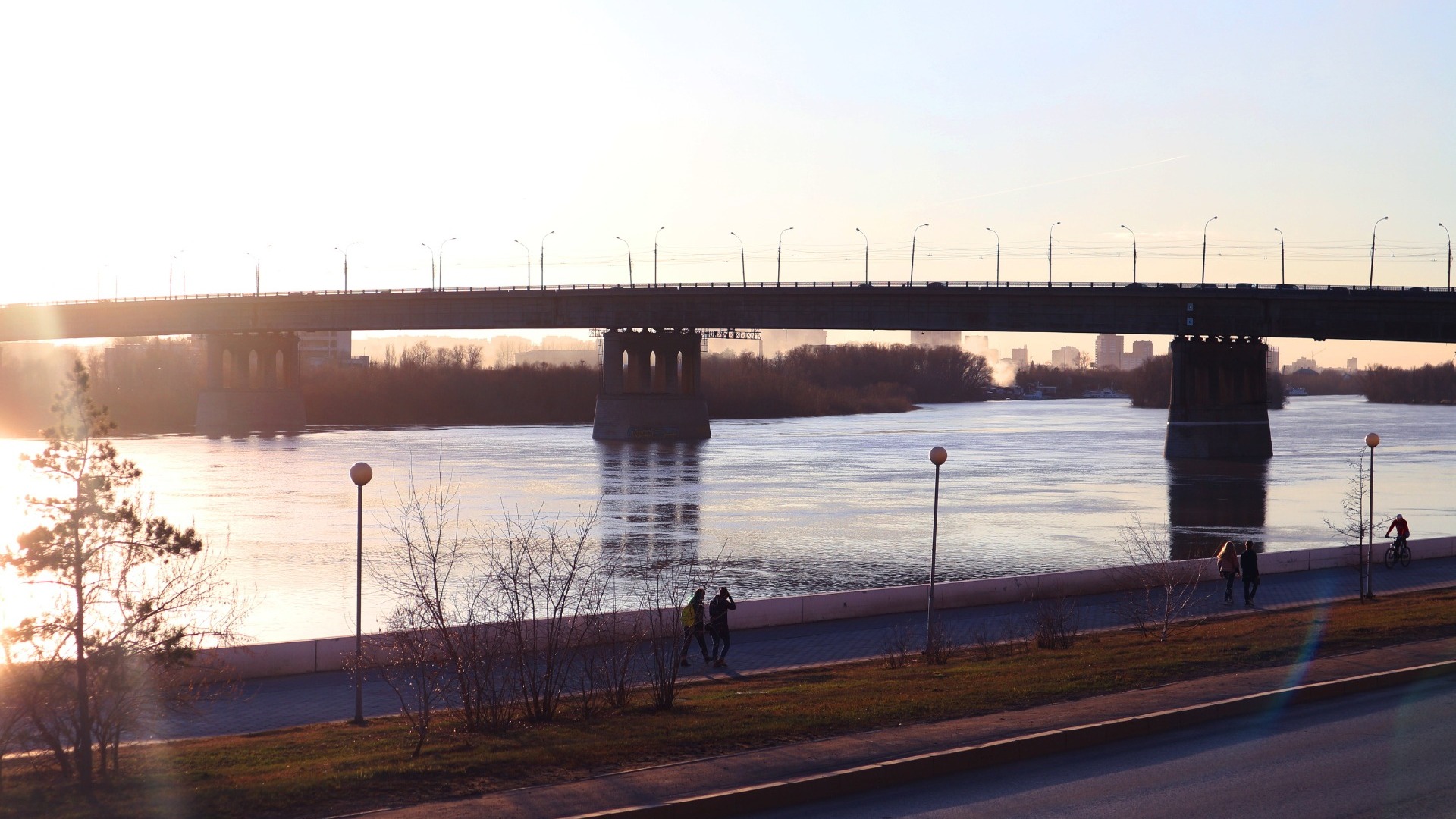 Ленинградский мост в Омске собираются перекрыть на 21 месяц