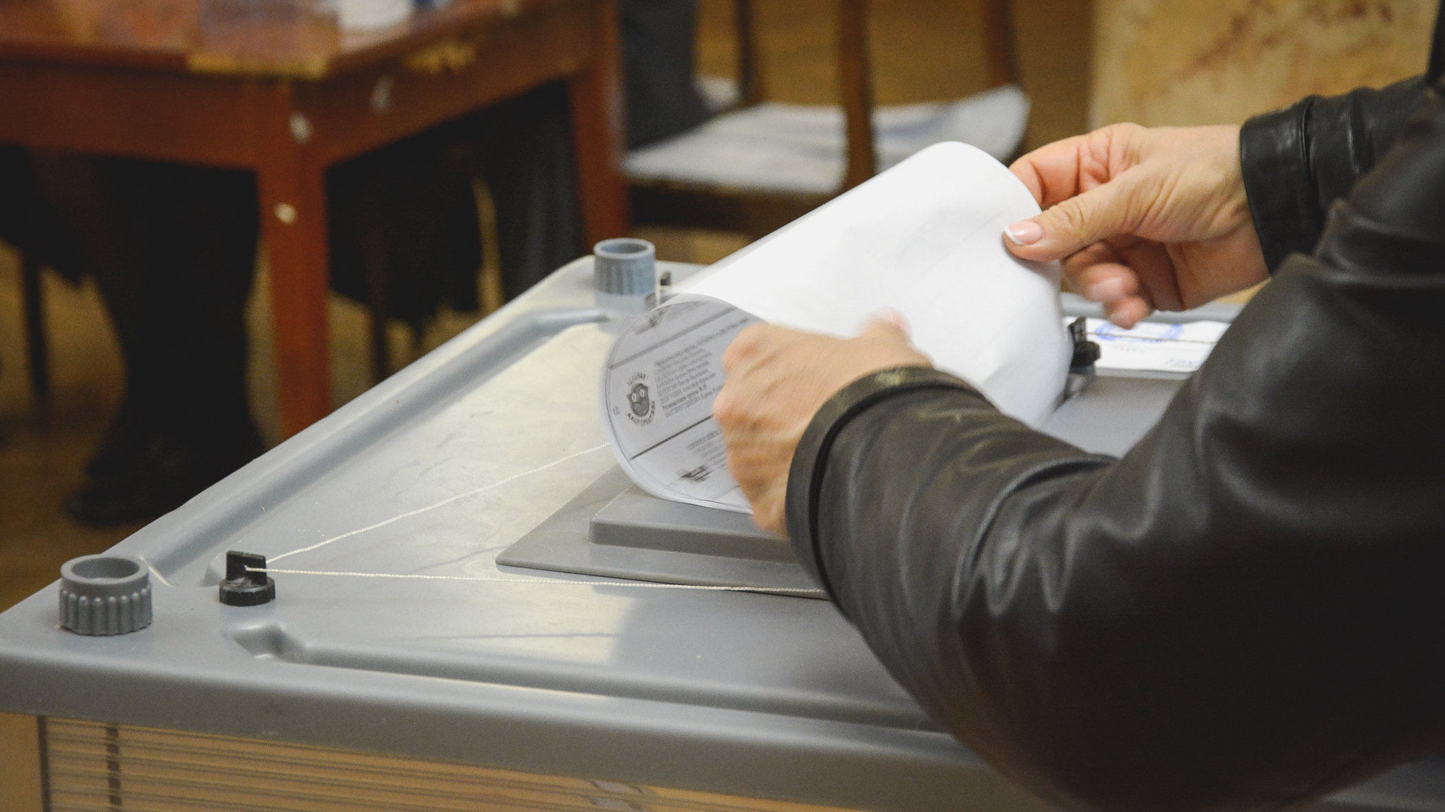 В Омске начали печатать бюллетени для выборов губернатора