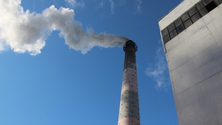 Росприроднадзор заподозрил в превышении выбросов два омских предприятия