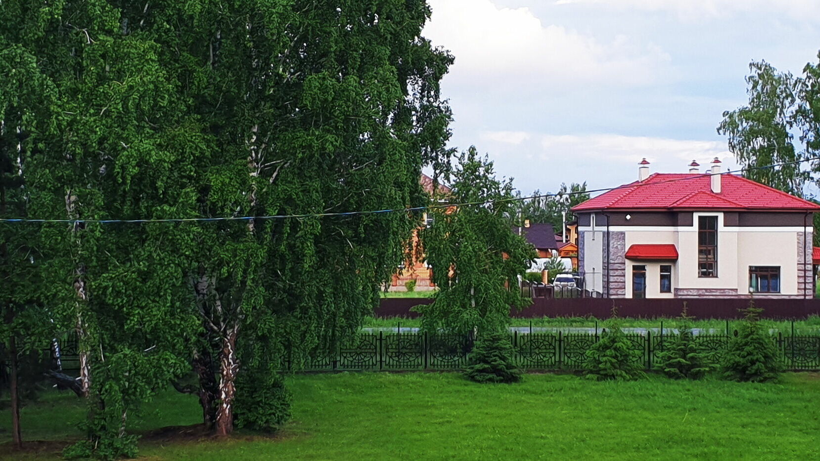 В Омске вырос спрос на посуточную аренду загородных коттеджей и домов
