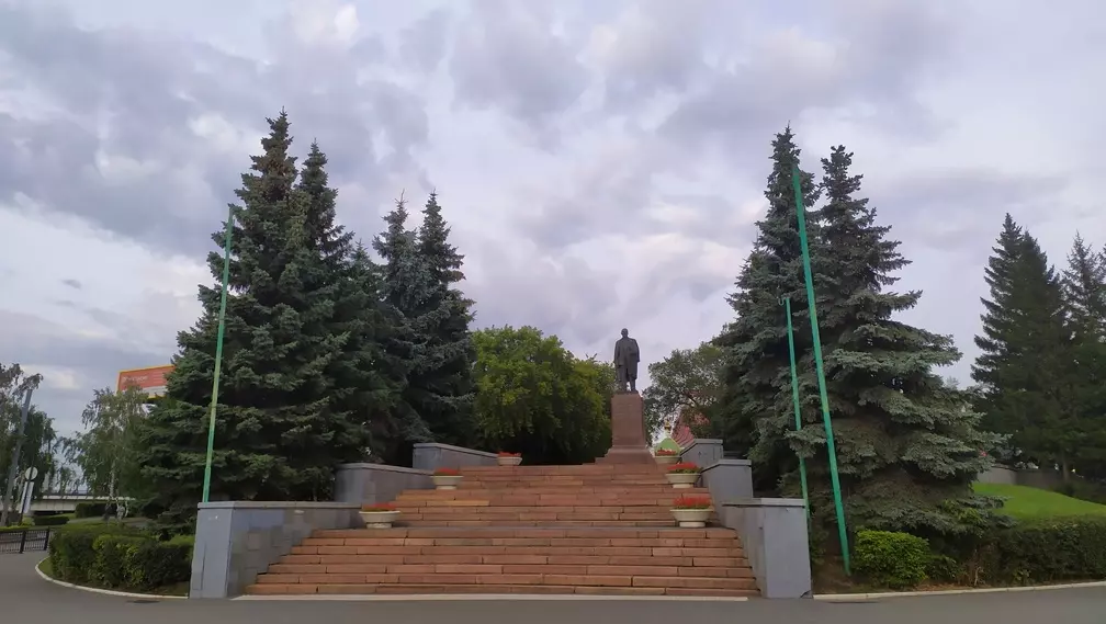 В Омске православные активисты выйдут на субботник к памятнику Ленину