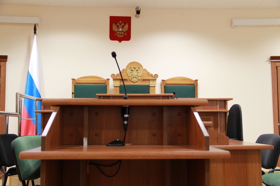 Суд против омича, воспитывавшего пасынка гречкой, отложили в третий раз