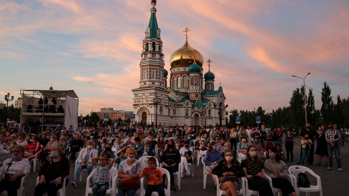 В центре Омска на четыре дня ограничат движение из-за презентации «Авангарда»
